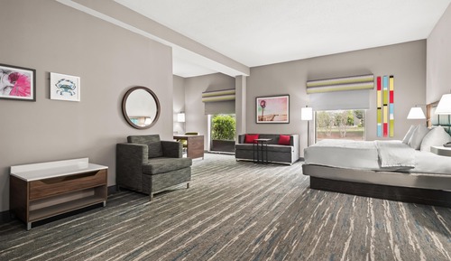 Suite de 1 hab., matrim. grande, no fum.