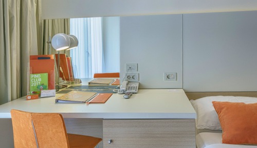 Standard room, park side, balcony 