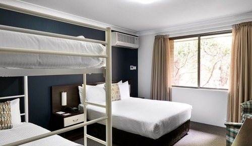 Habitación cuádruple estándar