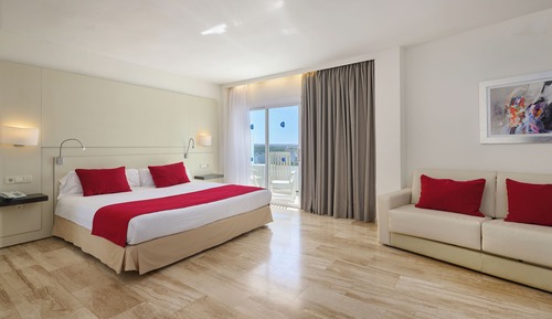 Suite junior, balcón