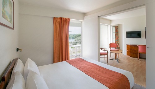 Suite, 1 cama de matrimonio grande, no fumadores, balcón