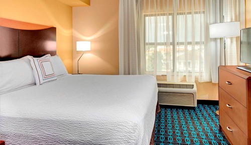 Habitación, 1 cama de matrimonio grande con sofá cama