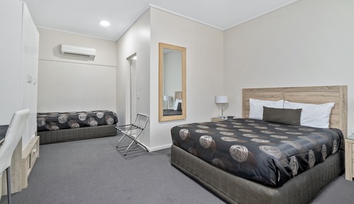 Habitación Deluxe con 2 camas individuales, en la zona del patio