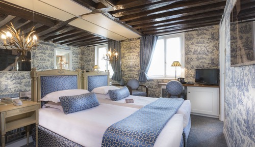 Habitación superior con 2 camas individuales