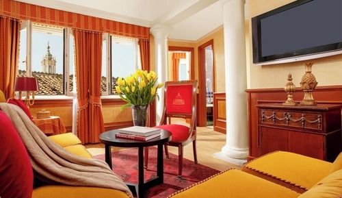 Suite (Navona)