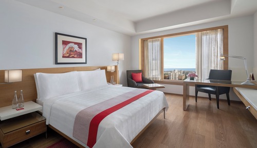 Habitación Club, vistas al puerto (Trident)