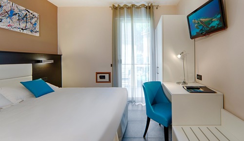 Habitación estándar, 1 cama de matrimonio, balcón, vistas al jardín