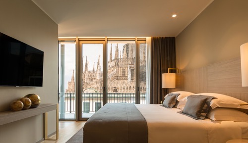 Duomo Panoramic Penthouse One Bedroom