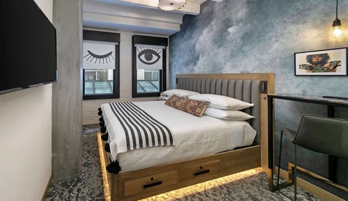 Habitación, 1 cama de matrimonio grande, vistas a la ciudad (Urban)