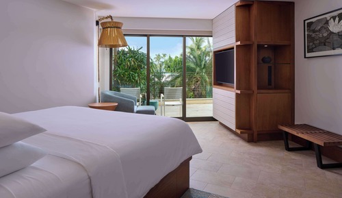 Suite, vistas parciales al mar