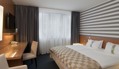 Habitación estándar, 1 cama de matrimonio grande, vistas al jardín