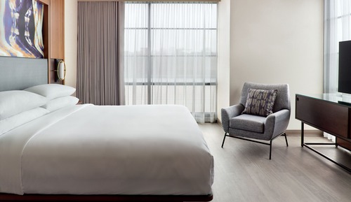 Habitación, 1 cama de matrimonio grande con sofá cama (Hearing Accessible)