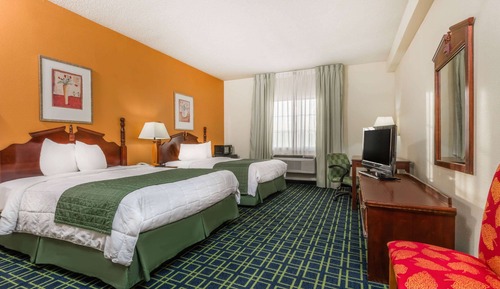 Suite estudio, 2 camas de matrimonio, no fumadores