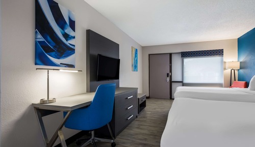 Habitación estándar, 2 camas de matrimonio, accesible para personas con discapacidad