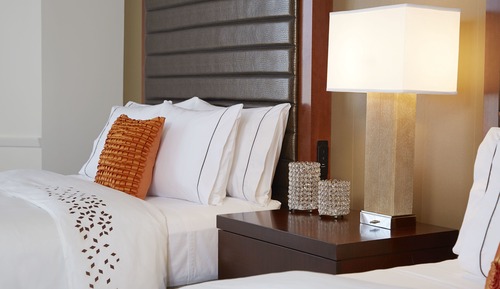 Habitación, 2 camas de matrimonio (Mobility Accessible, Roll-In Shower)