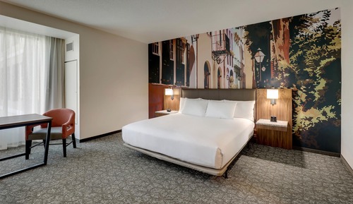 Habitación Deluxe, 1 cama de matrimonio grande, bañera accesible, frigorífico y microondas