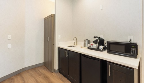 Habitación estándar, 1 cama de matrimonio grande (Communications Accessible)