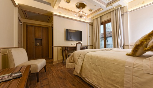 Habitación exclusiva con 1 cama doble o 2 individuales, terraza