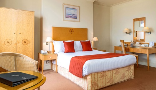 Habitación doble (Front Facing)