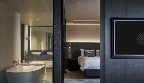 Suite superior, 1 cama de matrimonio grande, vistas al jardín, en esquina