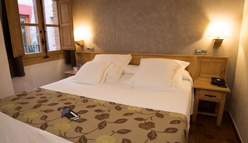 Habitación con 1 cama doble o 2 individuales