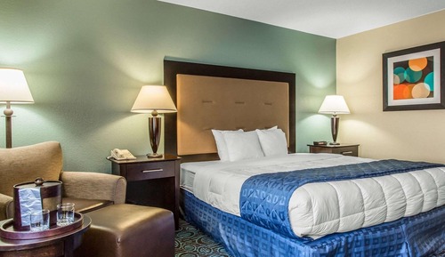 Habitación individual superior, 1 cama de matrimonio grande, vistas a la ciudad