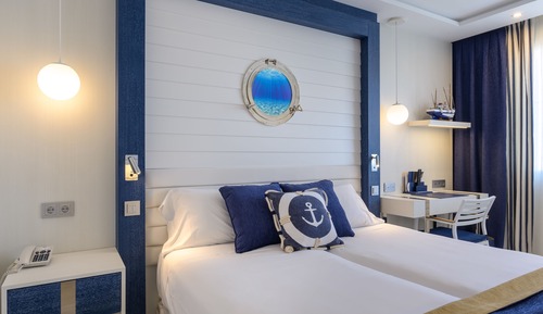 Habitación cuádruple Deluxe