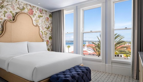 Habitación, 1 cama de matrimonio grande, vistas parciales al mar (Victorian)