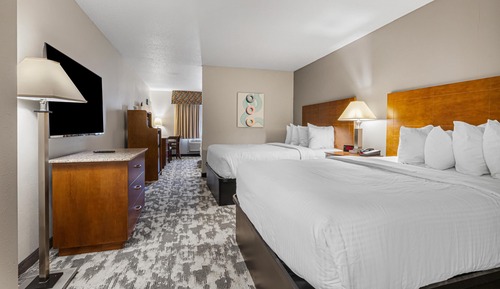 Habitación estándar, varias camas, no fumadores, frigorífico y microondas (1 king and 2 queen beds)