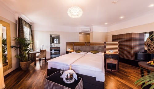 Penthouse Junior Suite Lakeside