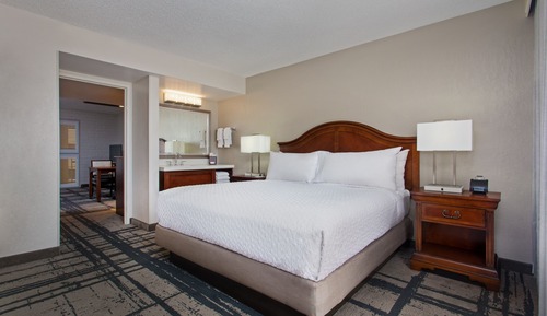 Habitación, 1 cama de matrimonio grande, balcón (High Floor)