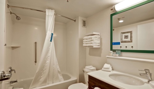 Habitación, 1 cama de matrimonio, accesible para personas con discapacidad, bañera