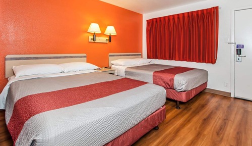 Habitación estándar, 2 camas dobles, no fumadores