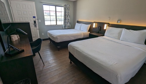 Habitación estándar, 2 camas dobles, accesible para personas con discapacidad, no fumadores