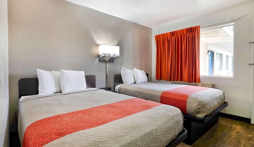 Habitación estándar, 2 camas dobles, accesible para personas con discapacidad, no fumadores