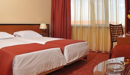 Habitación con 2 camas individuales