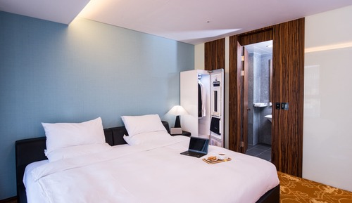 Habitación superior (King, Styler Installed)