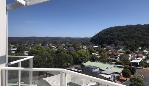 One Bedroom Top Floor with Walk in Shower