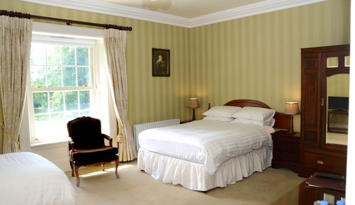 Habitación triple, baño privado