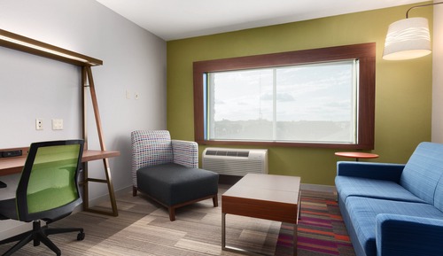 Suite, varias camas, accesible para personas con discapacidad (Communications)