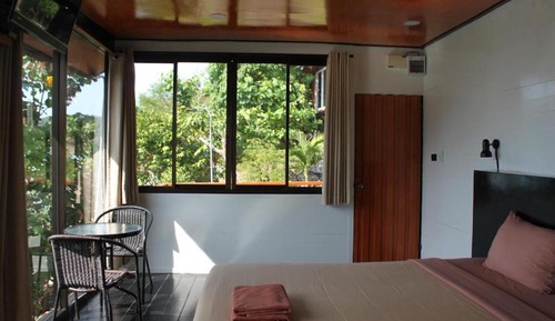 Seafront Deluxe Bungalow, Sweet