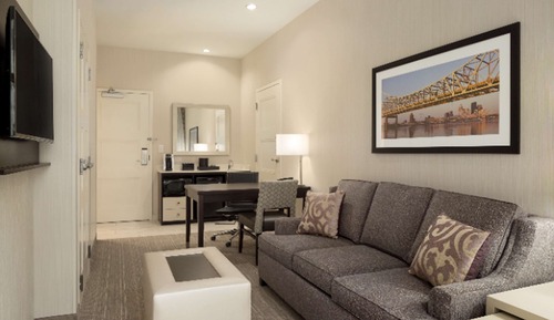 Habitación, 2 camas de matrimonio, accesible para personas con discapacidad (Roll In Shower)