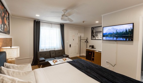 Habitación, 1 cama de matrimonio grande con sofá cama, patio