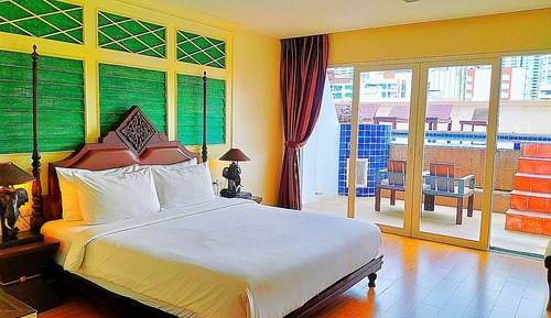 Heritage Superior Pool Access