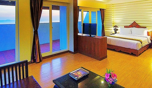 Heritage Sky Beach Suite