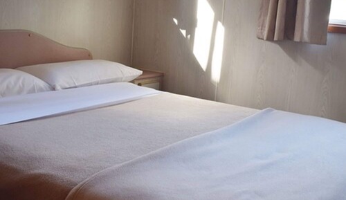 Estudio estándar, cocina básica