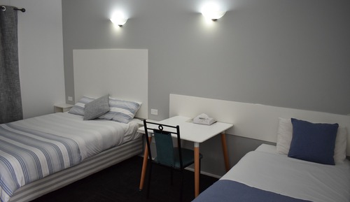 Habitación estándar, no fumadores, balcón (Twin Room (Queen+Single))