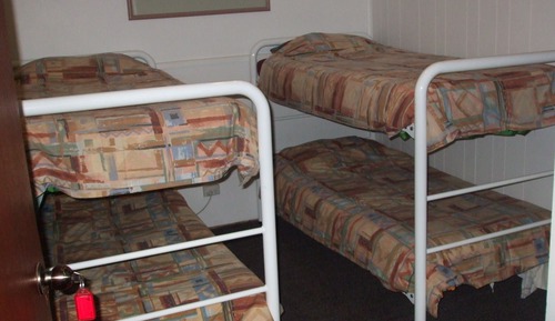 Habitación cuádruple económica, baño compartido