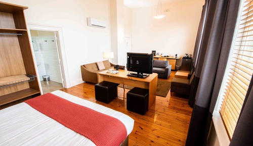 Suite estudio (Pierce)