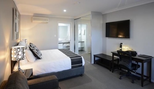 Habitación ejecutiva con 2 camas individuales, varias camas
